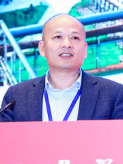 漣源鋼鐵集團有限公司黨委書記、執行董事、總經理 嚴立新