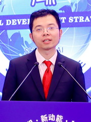 鋼之家網站高級副總裁 吳運豪